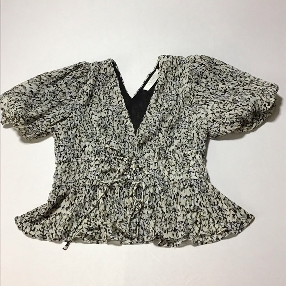 Astr Alexis Black Multi Floral  Puff Sleeve Blouse - Picture 5 of 13